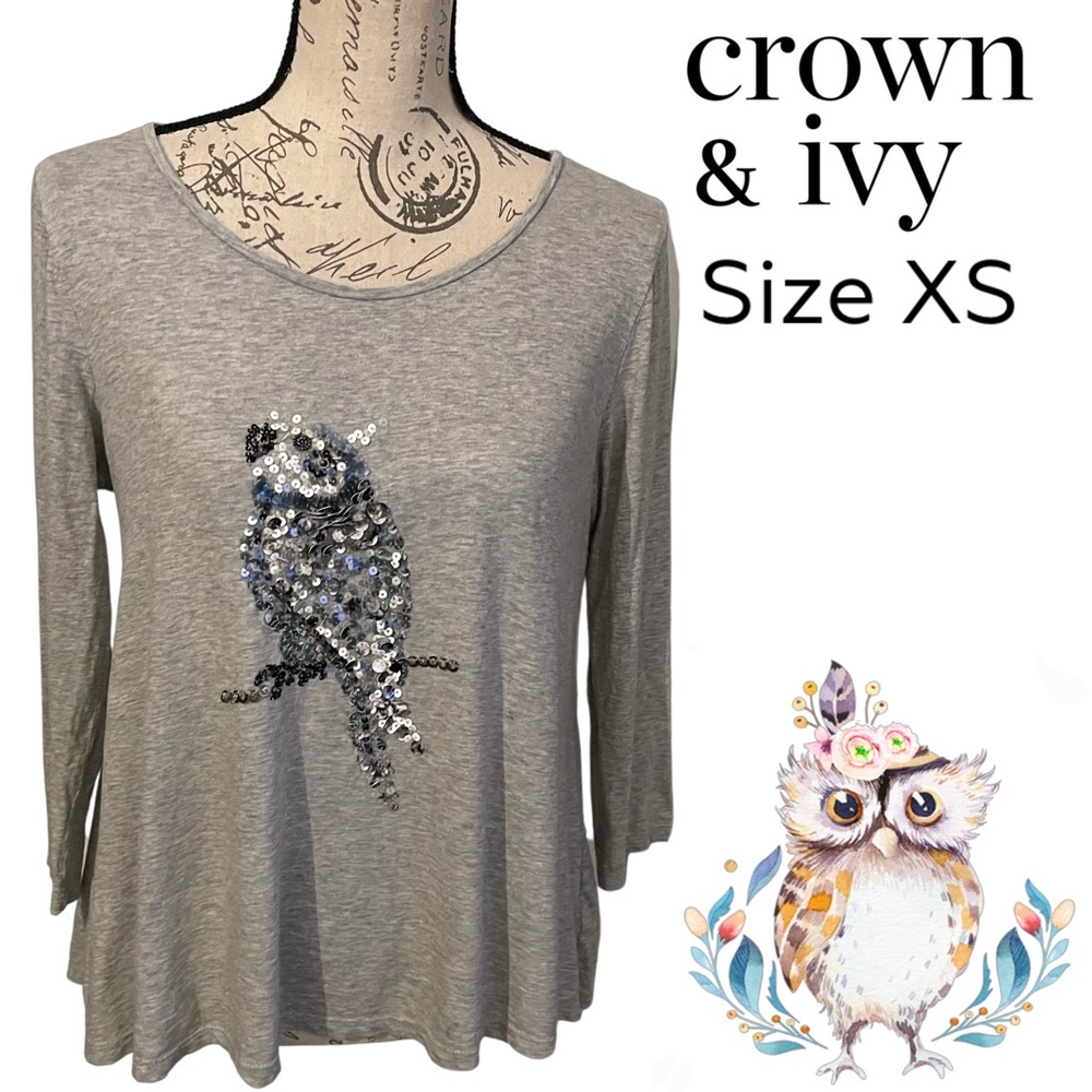 Size X Small Gray Owl Embellished T-Shirt by Crown & Ivy